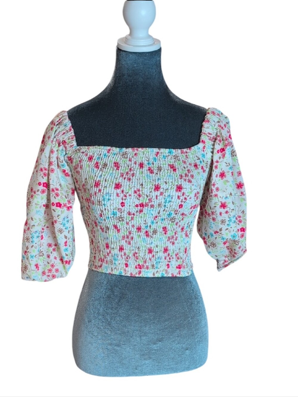 Sokee Collective Puff Sleeve Smocked Top in Greenwich Floral Size XS